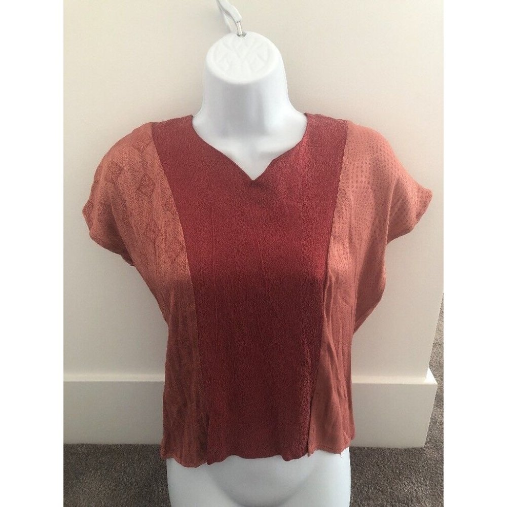 Donna Jessica Short Sleeve Patterned Top/Shirt  NWT  DJ9